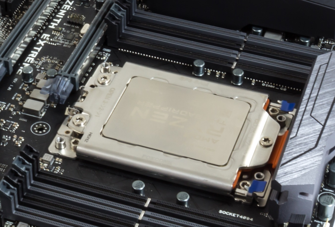 ROG Zenith Extreme 16