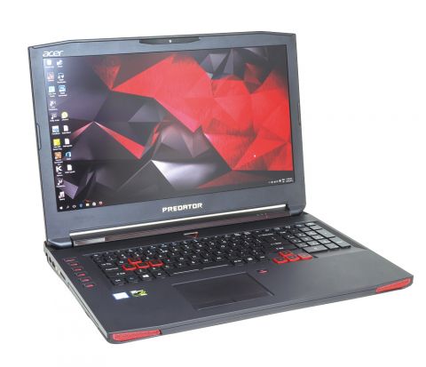 klasični gamer Novi i7 procesor, jaka Nvidija 980M iznutra, kvalitetna pozadinski osvijetljena tipkovnica s posebno označenim WASD i tipkama za smjer te makro naredbama, gumirano i stilizirano kućište te vrlo kvalitetan u ovom konkretnom modelu UHD ekran čine ovo ultimativnim prijenosnim igračim strojem