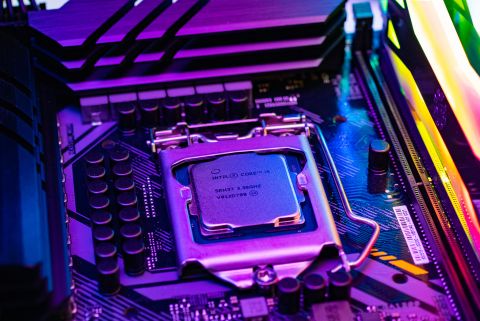 AMD tvrdi da je njihov novi top mobilni procesor brži od Appleovog M2 čipa