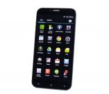 Ekran ne djeluje jeftin: Slova nisu primjetno  nazubljena, dobar je pri radu i na jačem suncu