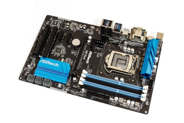 Svijetloplava Prepoznatljivi ASRockov  dizajn slijedi i novu generaciju čipseta